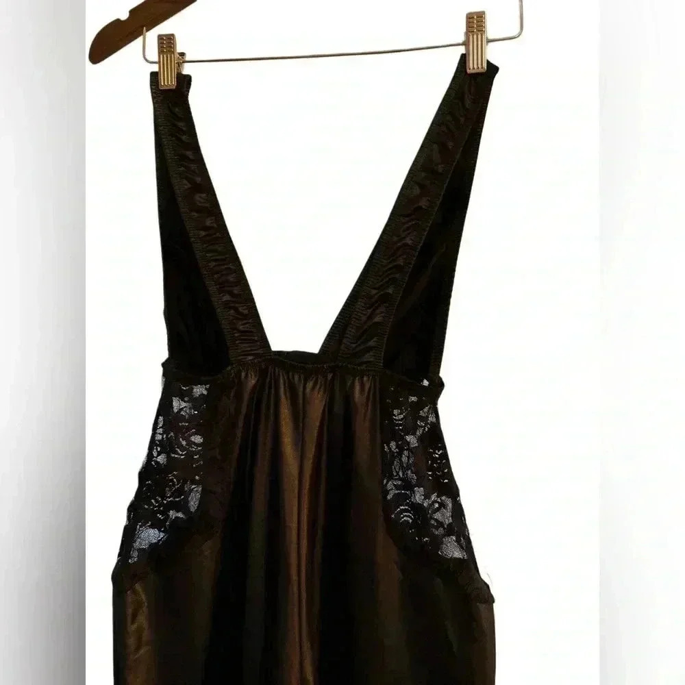 Shiny Catsuit with Faux Leather Look. Size XL - Picture 5 of 8